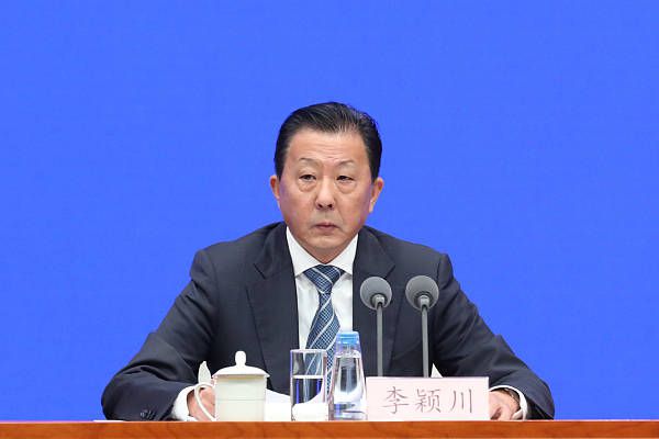 亚洲狼人香蕉香蕉在线28
