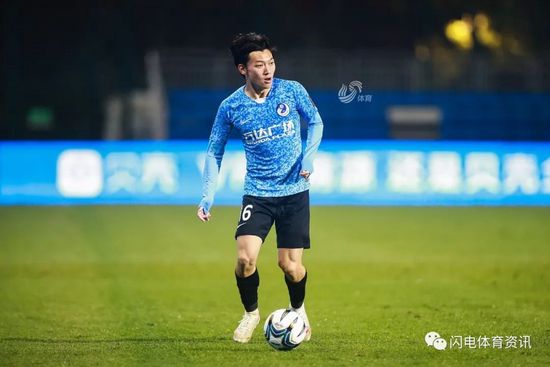 善于交往的女人