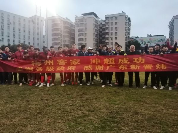 亲戚弟弟交朋友